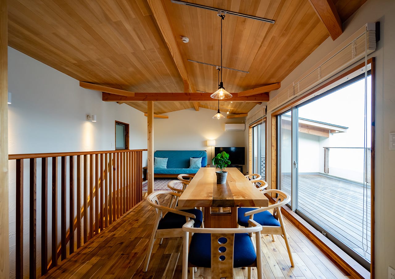 ダイニングとリビング